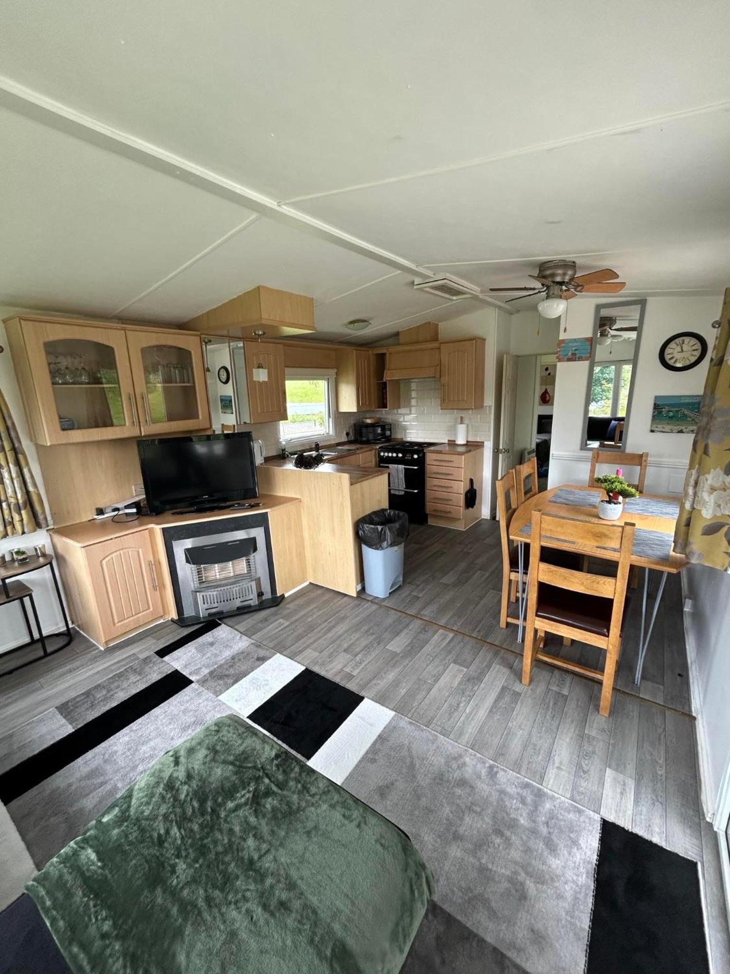 Newquay Buy Resort Holiday Exterior foto